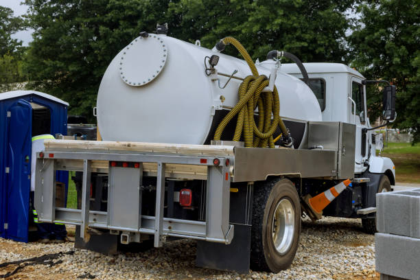 Portable Toilet Options We Offer in Bel Nor, MO